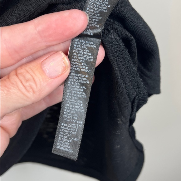 Athleta TWO XL Fushia Foothill Seamless Tank Top + Black Breezy Scoop V-neck - Picture 13 of 13